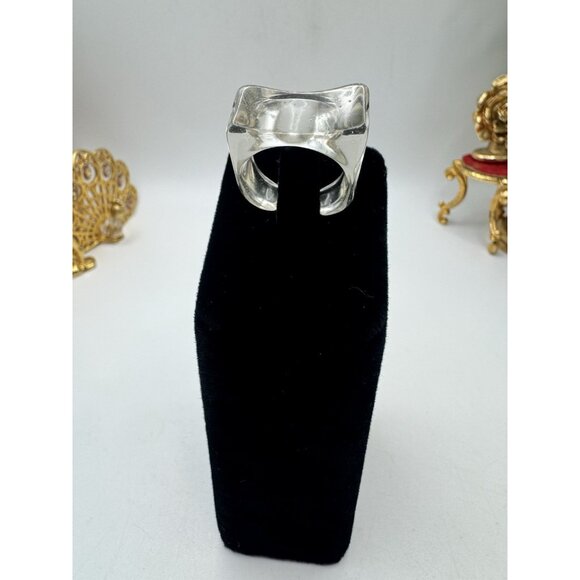 Vintage lucite ring Clear Square Solid Crystalline Ice Lucite 1970s Size 9 - Picture 11 of 12
